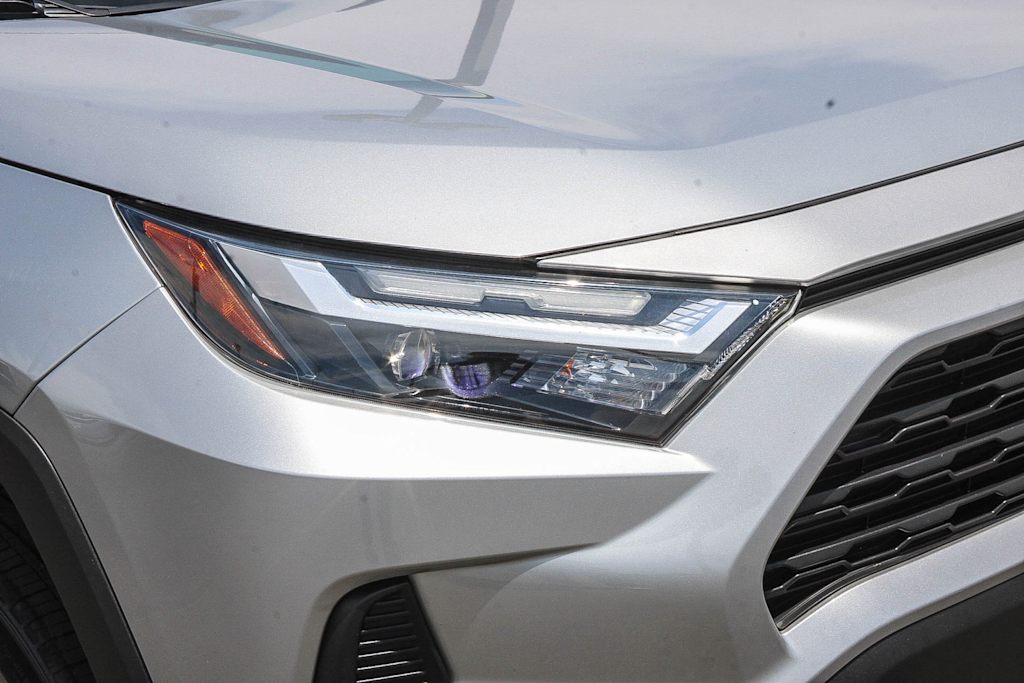 Thumbnail: 2024 Toyota RAV4 - 20