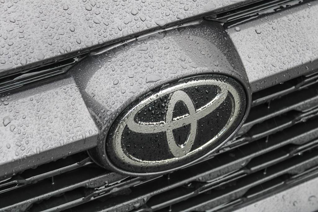 2022 Toyota RAV4 XLE 6