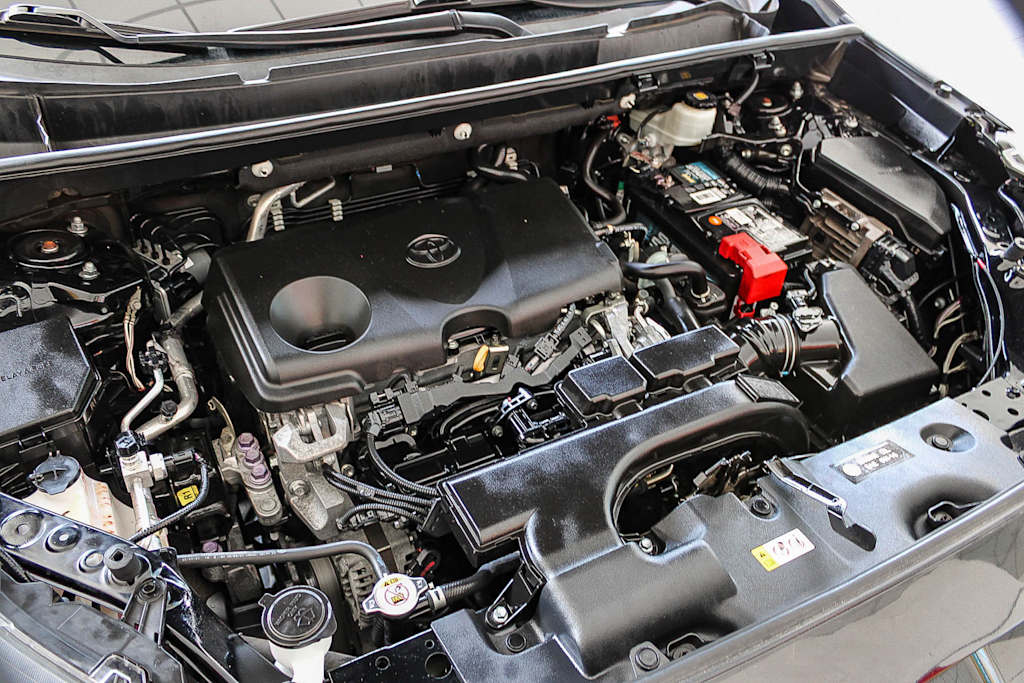 Thumbnail: 2021 Toyota RAV4 - 8