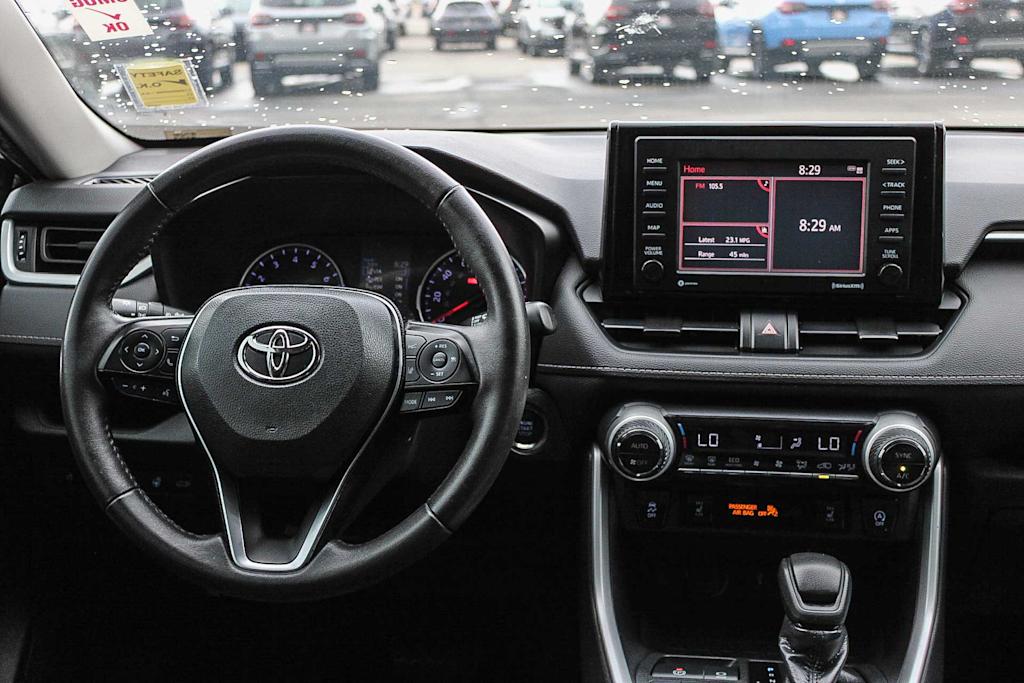 Thumbnail: 2020 Toyota RAV4 - 8