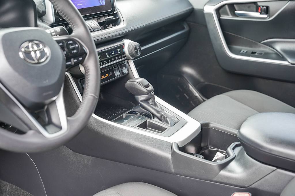 Thumbnail: 2023 Toyota RAV4 - 13