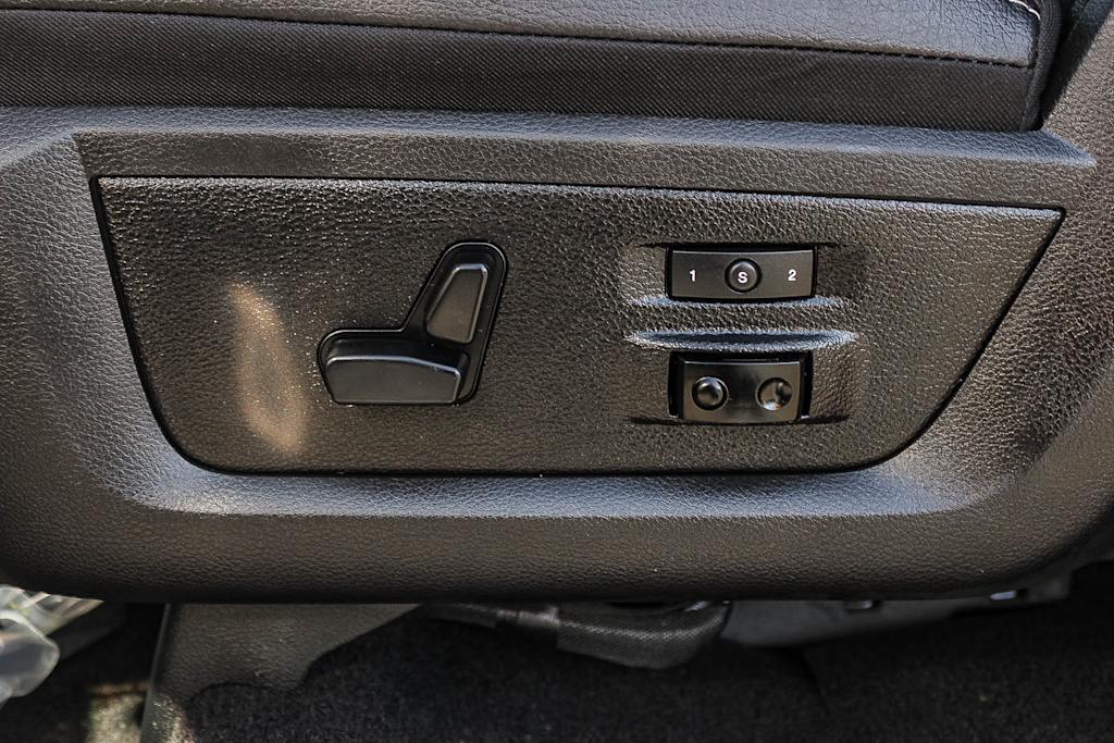 Thumbnail: 2016 RAM 3500 - 25