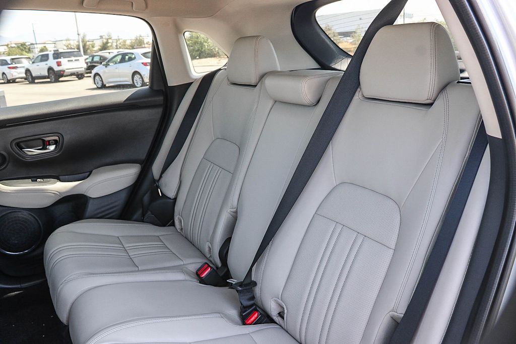 Thumbnail: 2027 Honda HR-V - 11
