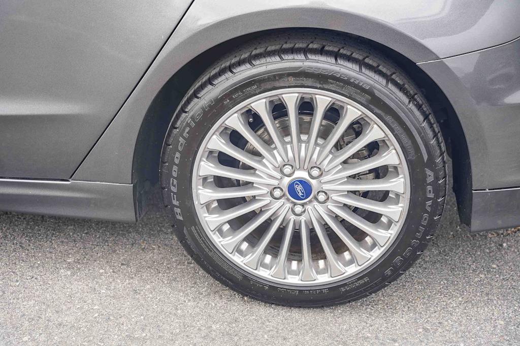 Thumbnail: 2015 Ford Fusion - 6