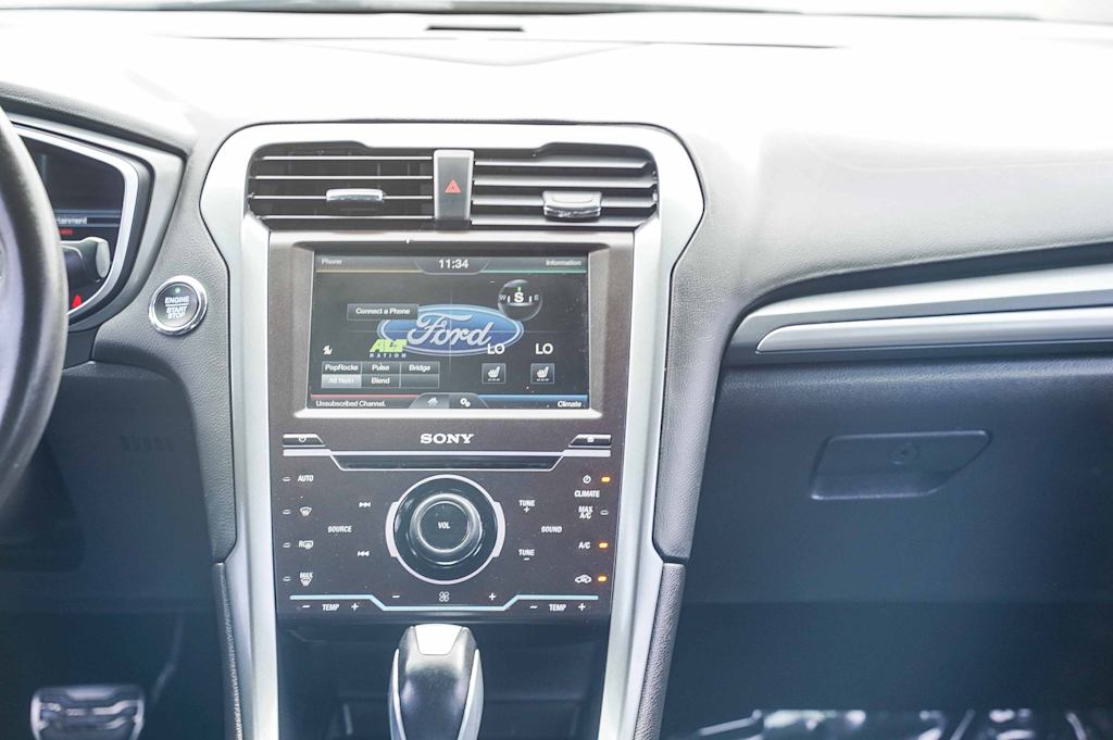 Thumbnail: 2015 Ford Fusion - 11