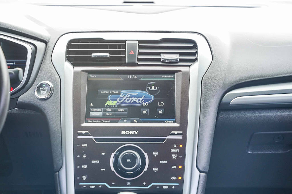 Thumbnail: 2015 Ford Fusion - 21