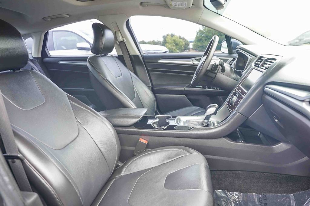 Thumbnail: 2015 Ford Fusion - 9