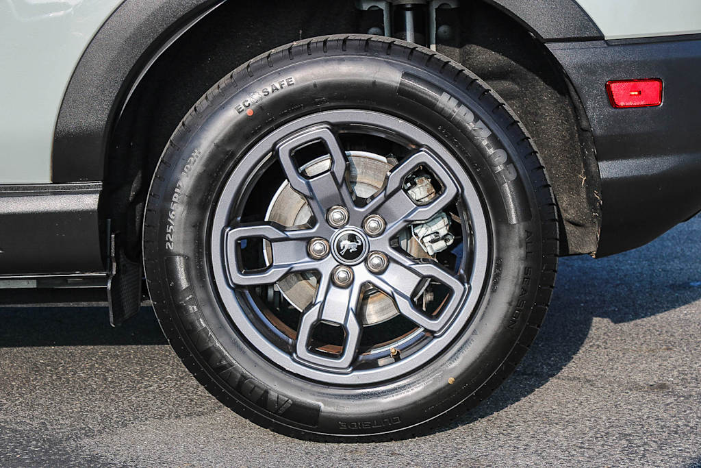 Thumbnail: 2021 Ford Bronco Sport - 6