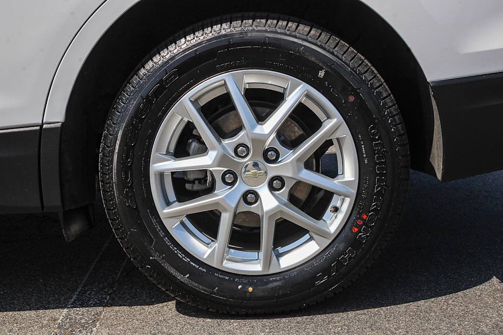 Thumbnail: 2022 Chevrolet Equinox - 6