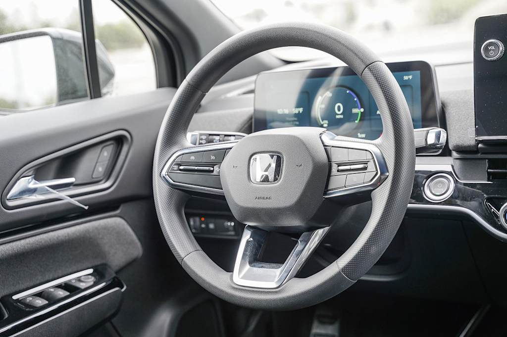 Thumbnail: 2025 Honda Prologue - 8