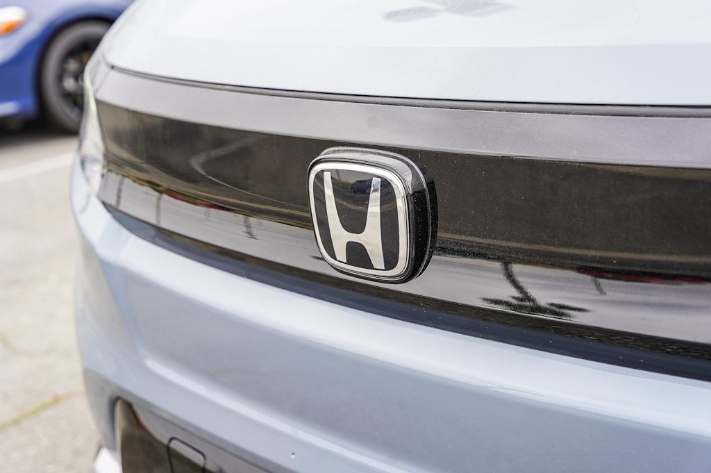 Thumbnail: 2025 Honda Prologue - 6