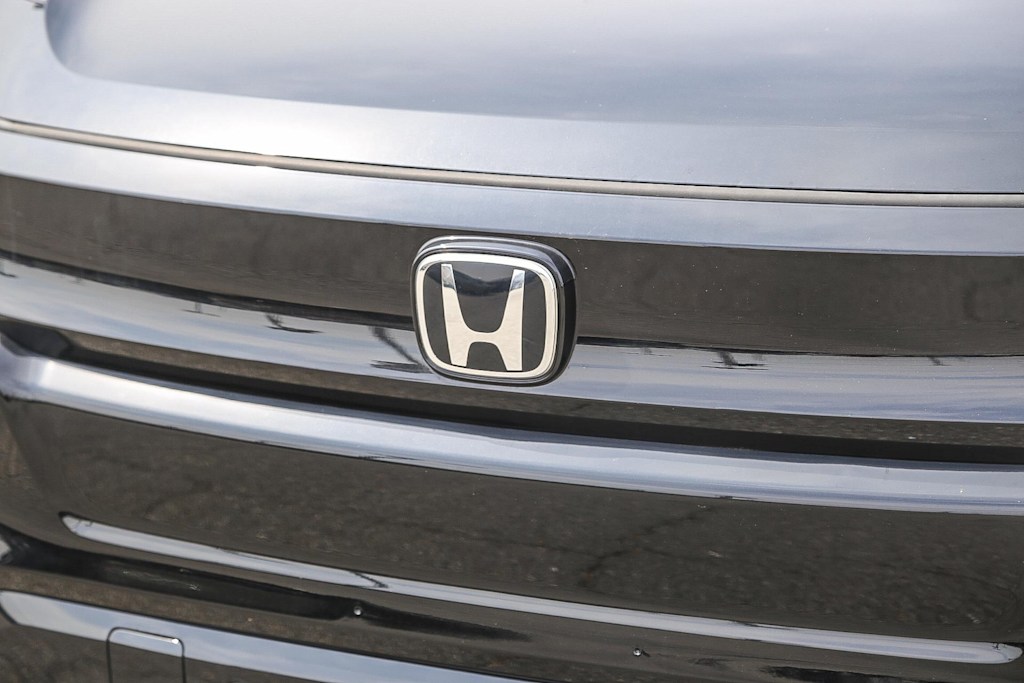 Thumbnail: 2026 Honda Prologue - 19