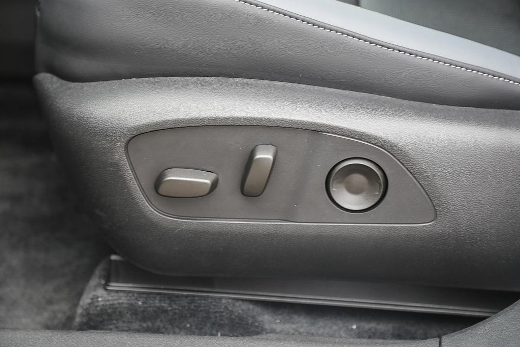 Thumbnail: 2025 Honda Prologue - 22