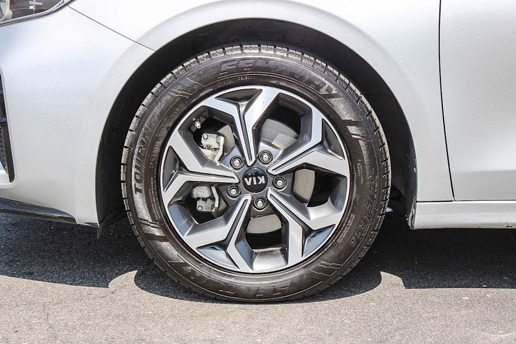Thumbnail: 2020 Kia Forte - 23