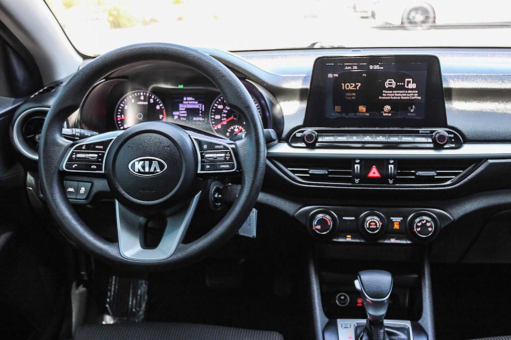 Thumbnail: 2020 Kia Forte - 8