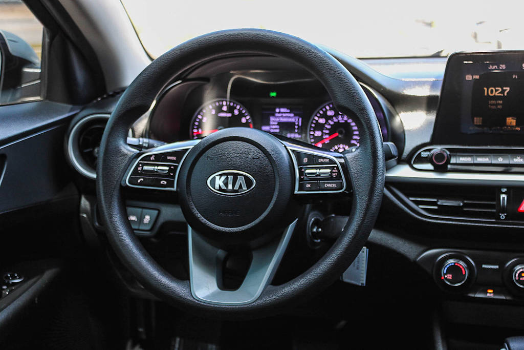 Thumbnail: 2020 Kia Forte - 12