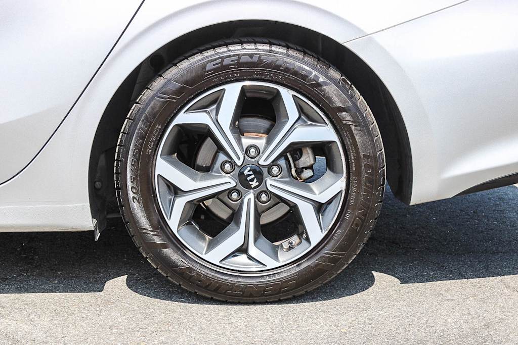 Thumbnail: 2020 Kia Forte - 6
