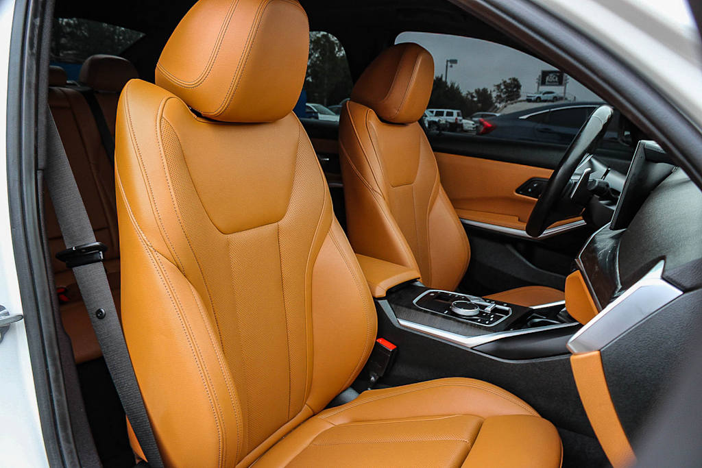 Thumbnail: 2024 BMW 3 Series - 9
