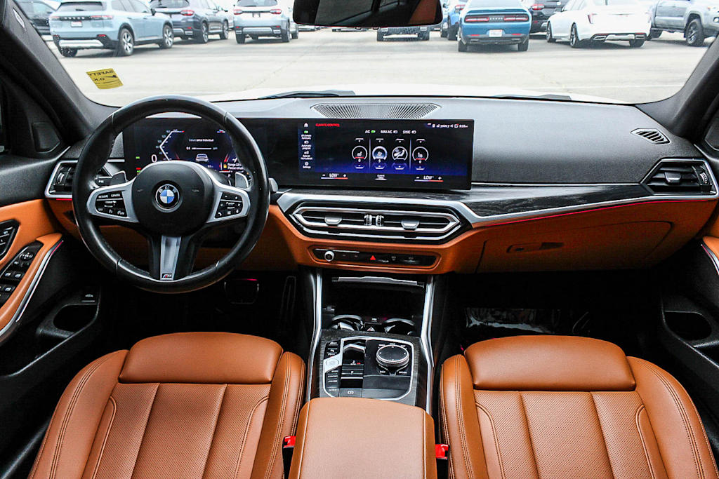 Thumbnail: 2024 BMW 3 Series - 2