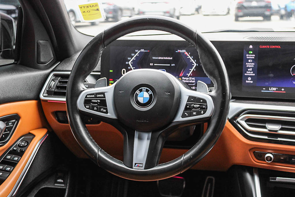 Thumbnail: 2024 BMW 3 Series - 12