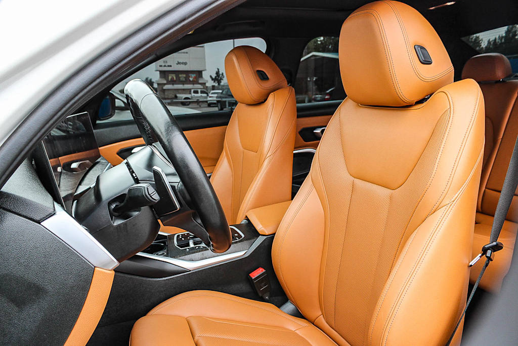 Thumbnail: 2024 BMW 3 Series - 10