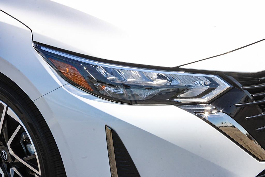 Thumbnail: 2025 Nissan Sentra - 19