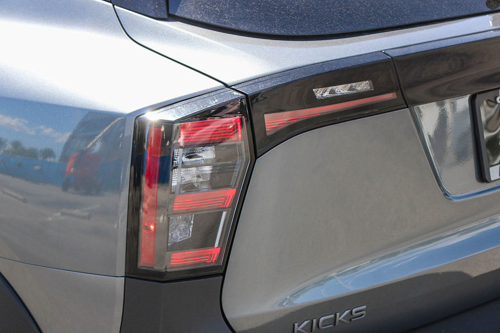 Thumbnail: 2025 Nissan Kicks - 22