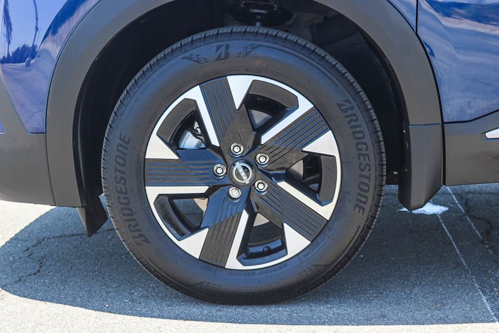Thumbnail: 2026 Nissan Kicks - 23