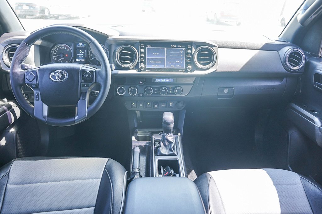 2022 Toyota Tacoma TRD Sport 2