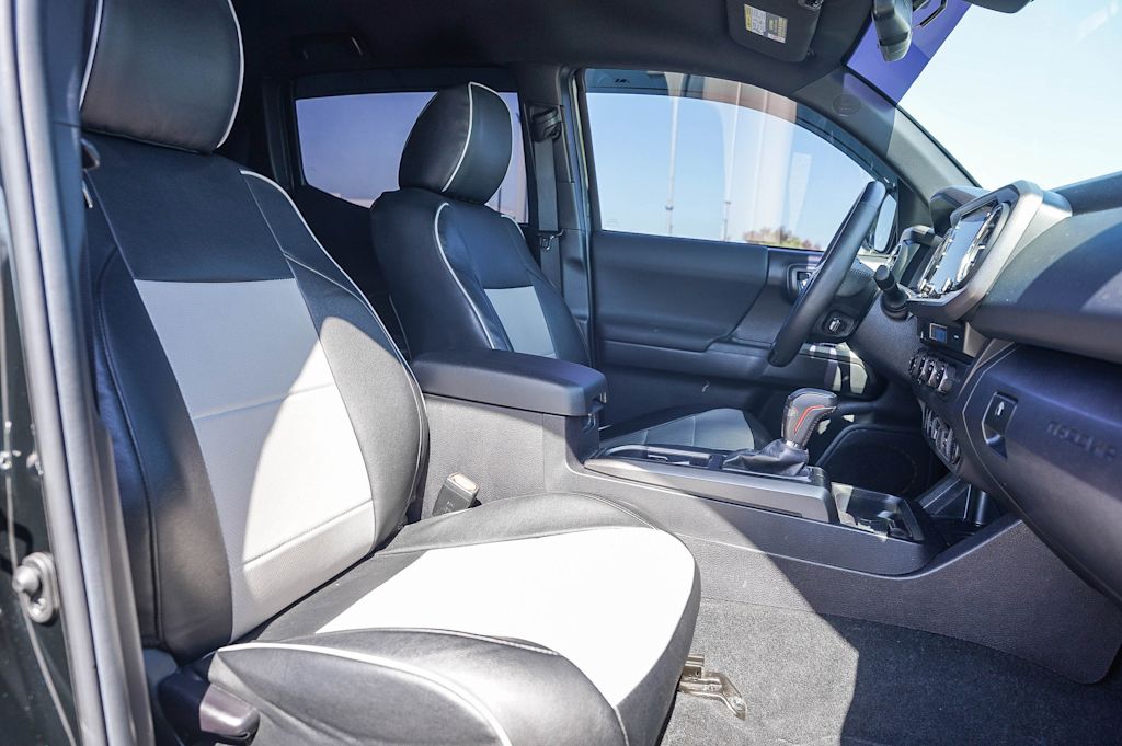 2022 Toyota Tacoma TRD Sport 10
