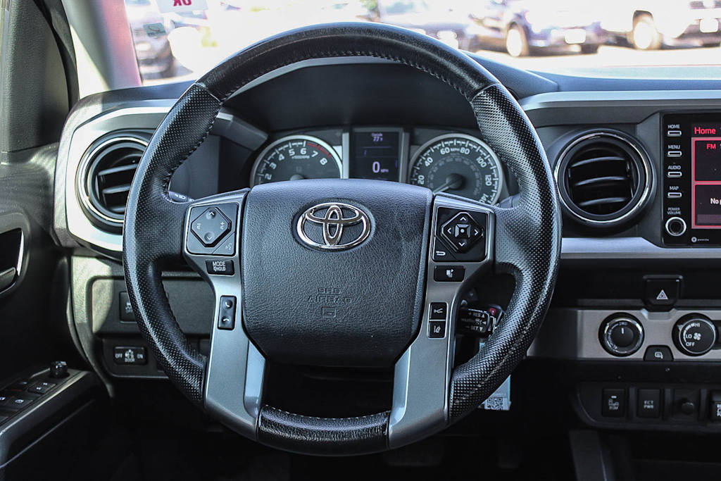 Thumbnail: 2020 Toyota Tacoma - 13
