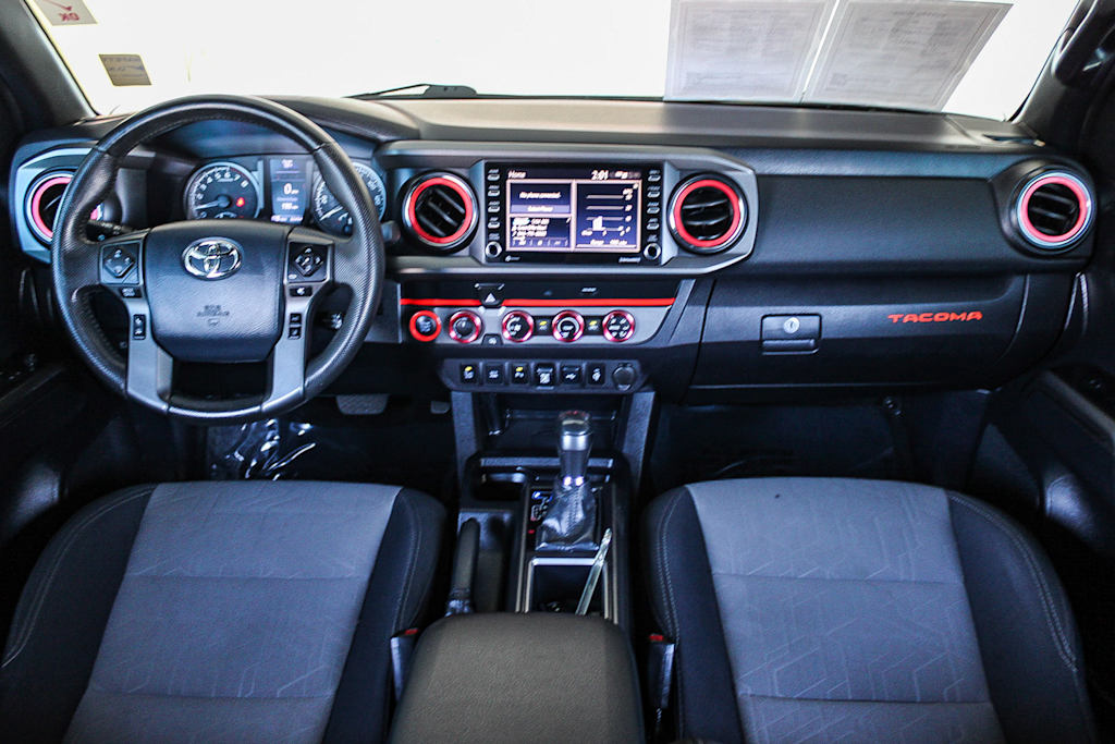 Thumbnail: 2020 Toyota Tacoma - 2