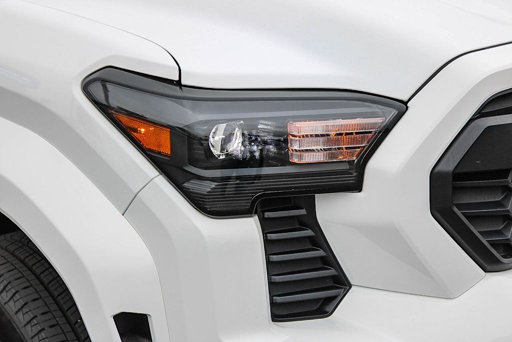 Thumbnail: 2024 Toyota Tacoma - 19