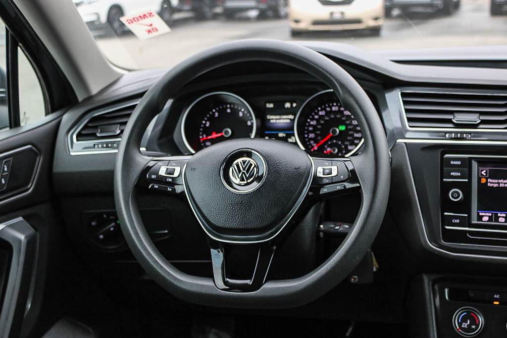 Thumbnail: 2018 Volkswagen Tiguan - 11