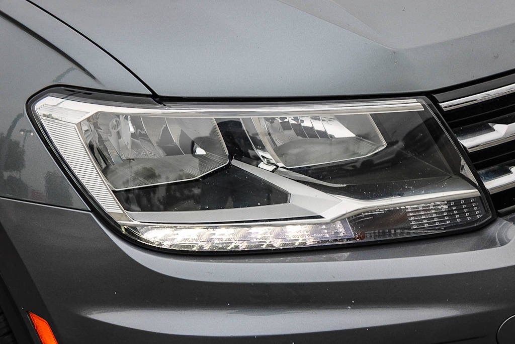 Thumbnail: 2018 Volkswagen Tiguan - 18