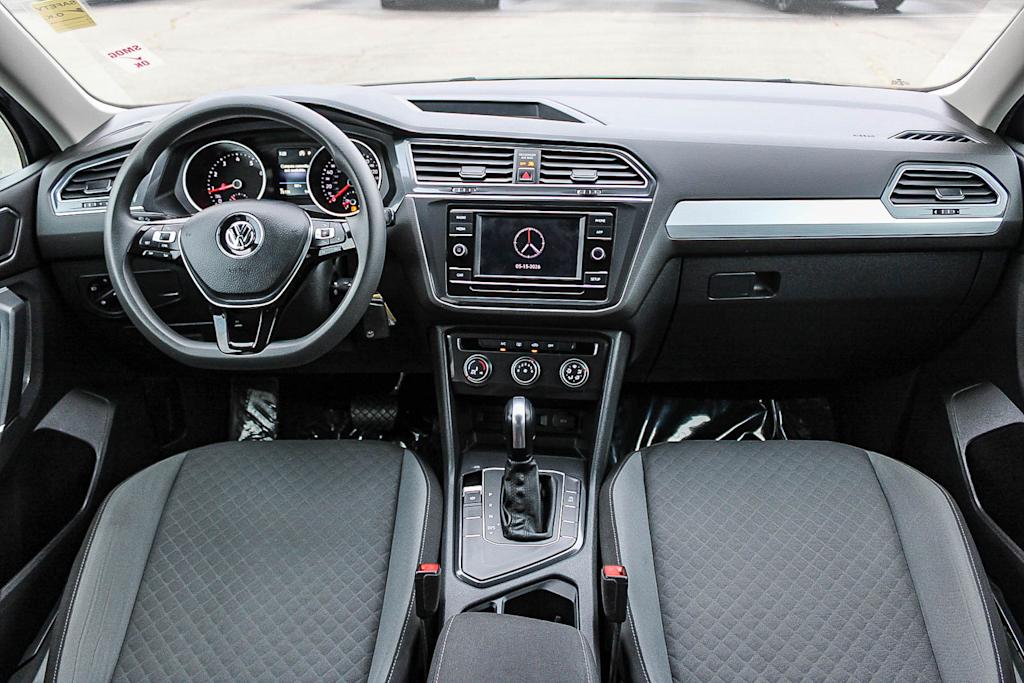 Thumbnail: 2018 Volkswagen Tiguan - 2