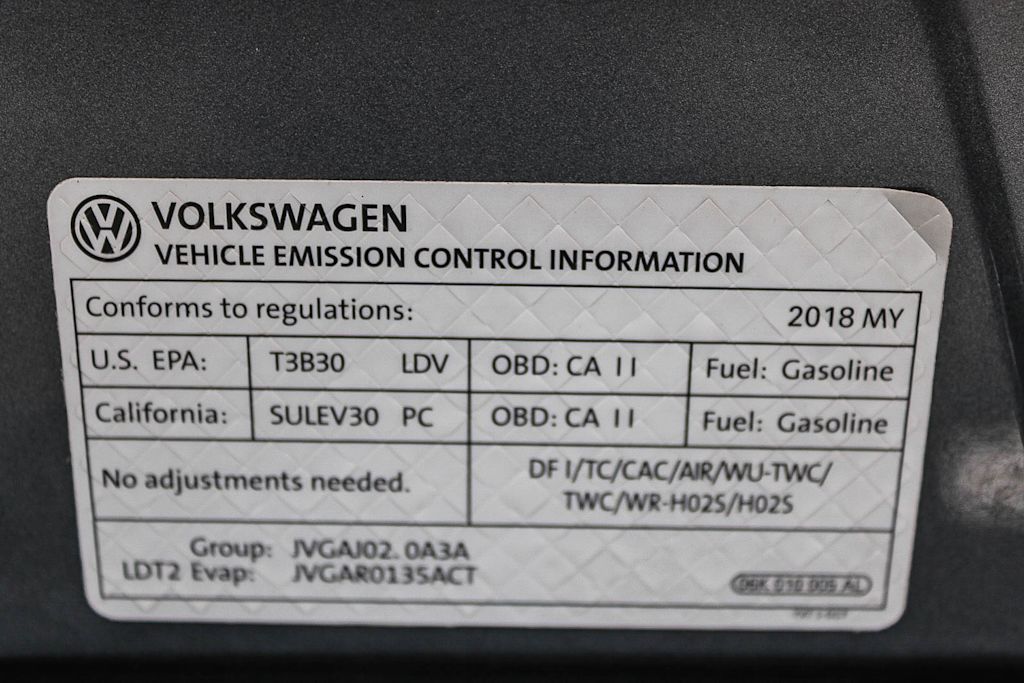 Thumbnail: 2018 Volkswagen Tiguan - 16