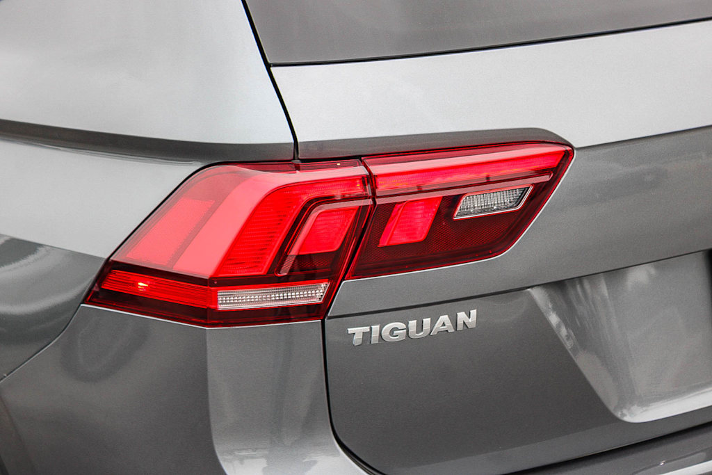 Thumbnail: 2018 Volkswagen Tiguan - 20