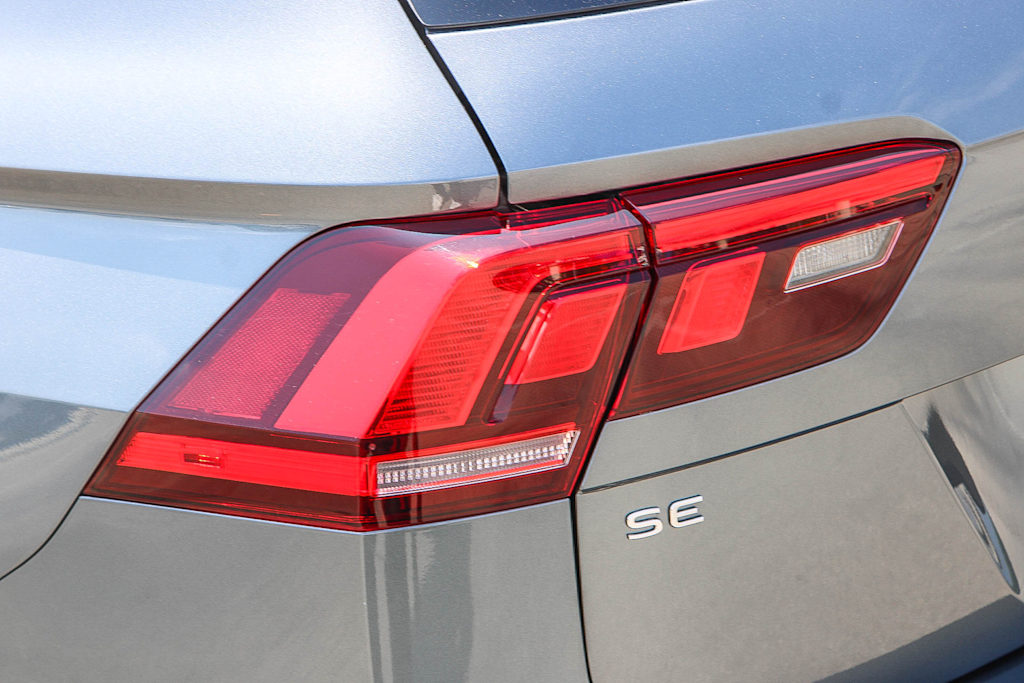 Thumbnail: 2022 Volkswagen Tiguan - 22