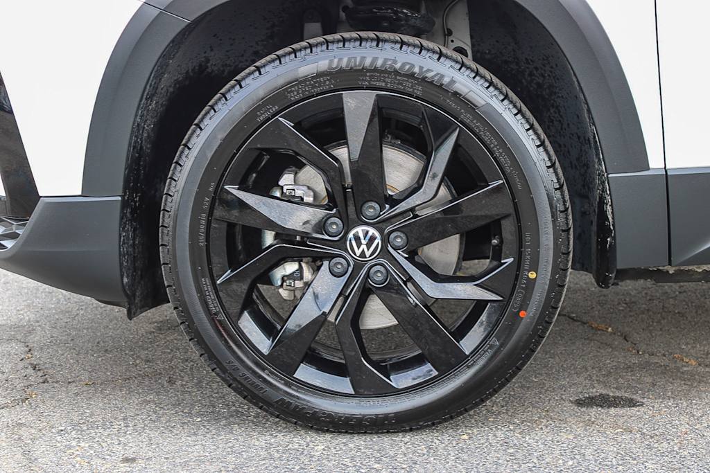 Thumbnail: 2022 Volkswagen Taos - 24