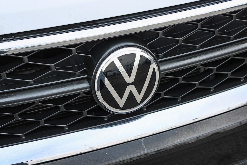 Thumbnail: 2022 Volkswagen Taos - 6