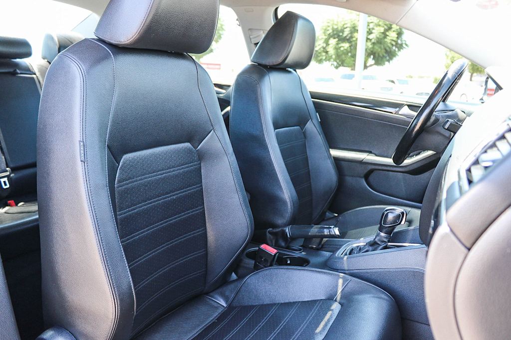 Thumbnail: 2015 Volkswagen Jetta - 10