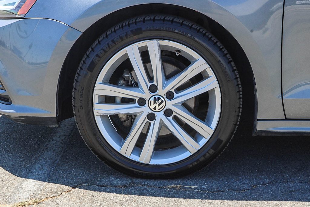 Thumbnail: 2015 Volkswagen Jetta - 23