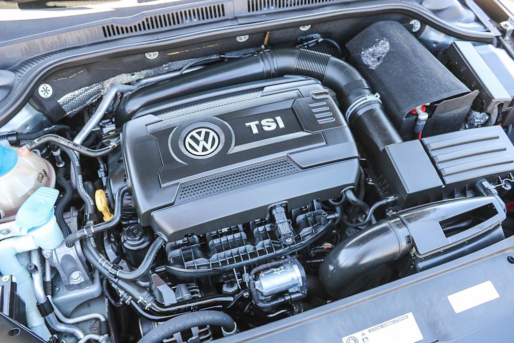 Thumbnail: 2015 Volkswagen Jetta - 8