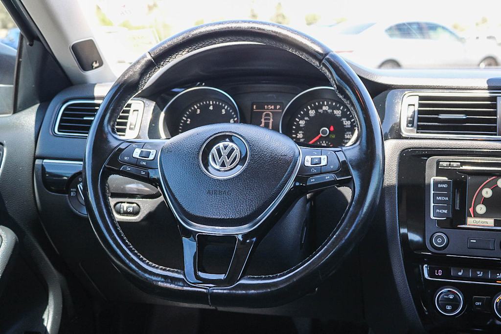 Thumbnail: 2015 Volkswagen Jetta - 13