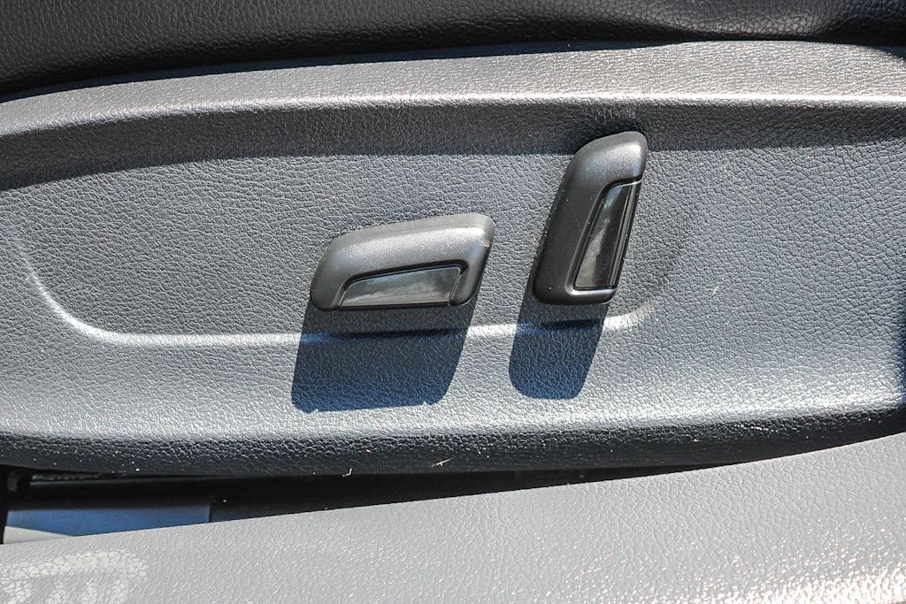 Thumbnail: 2015 Volkswagen Jetta - 24