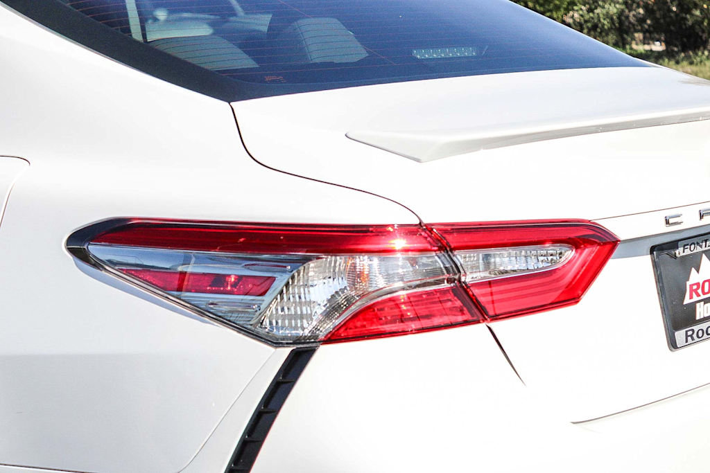 Thumbnail: 2019 Toyota Camry - 20