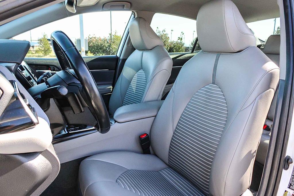 Thumbnail: 2019 Toyota Camry - 11