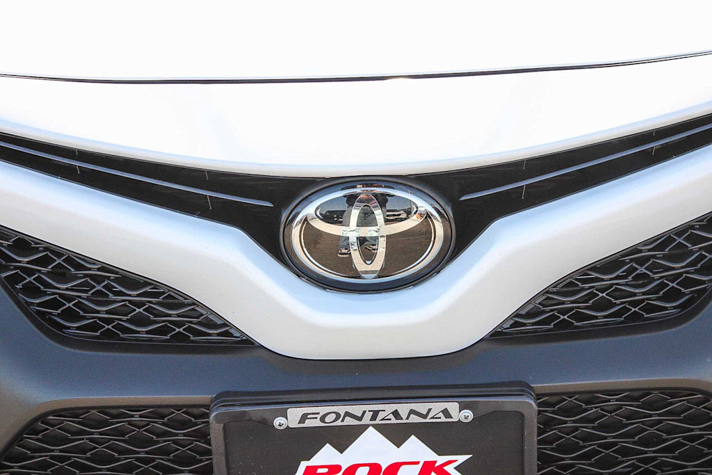 Thumbnail: 2019 Toyota Camry - 6