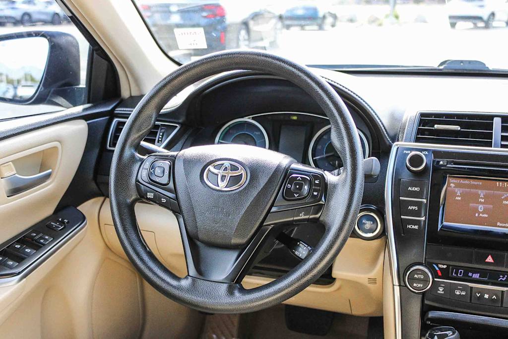 Thumbnail: 2015 Toyota Camry - 9